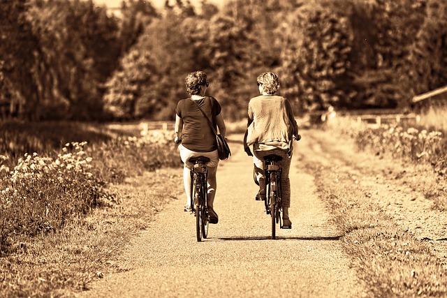 riding a bike is a good example of how to improve balance in the elderly