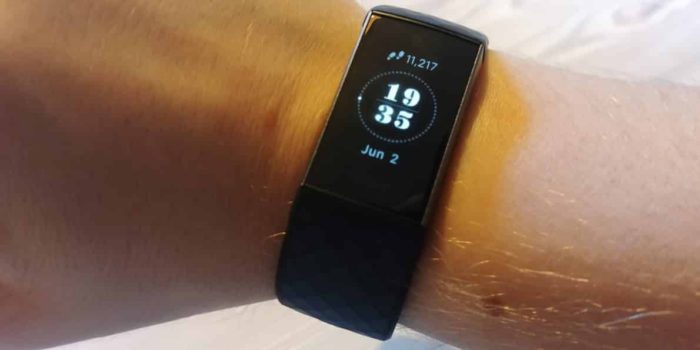 Fitbit charge 3 clock